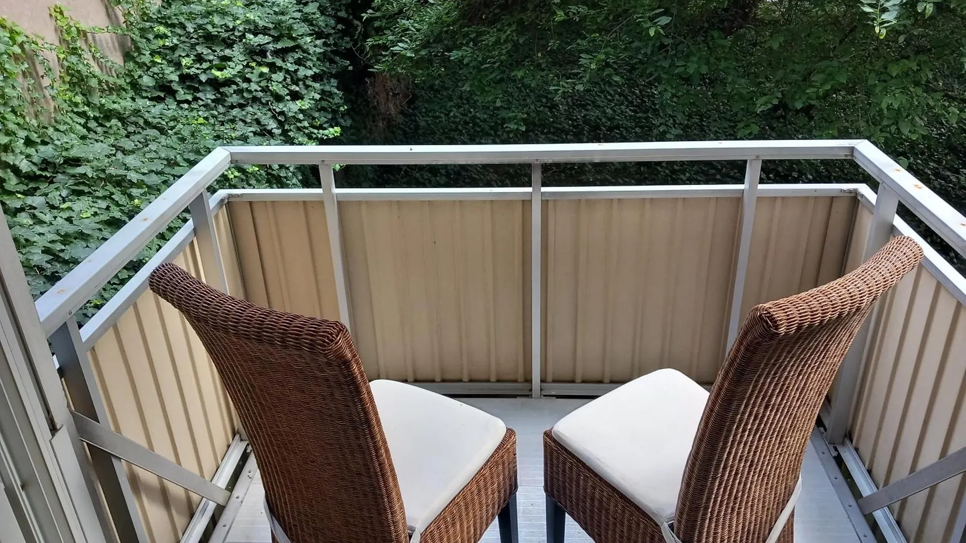 Homestay Top Apartment 200 Meter Zum Rheinauhafen Cologne